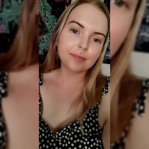 Meet your Posher, Ellie